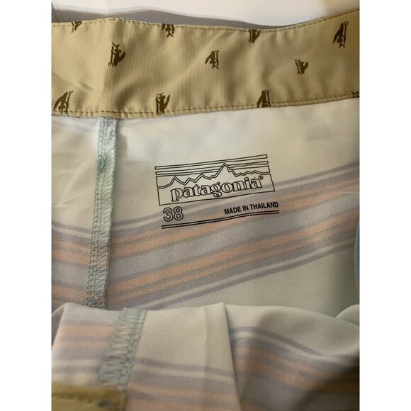 Patagonia Men's Stretch Planning Board Short - 38 inch Waist 19 inch‎ Leg - Picture 2 of 5
